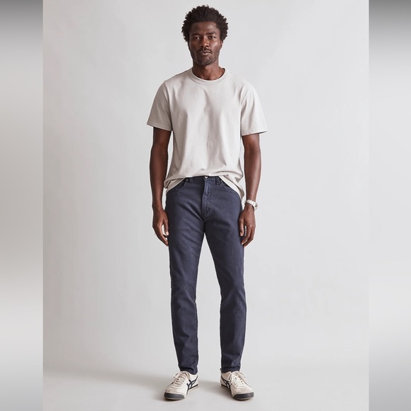 Madewell Athletic Slim Jeans in Ink